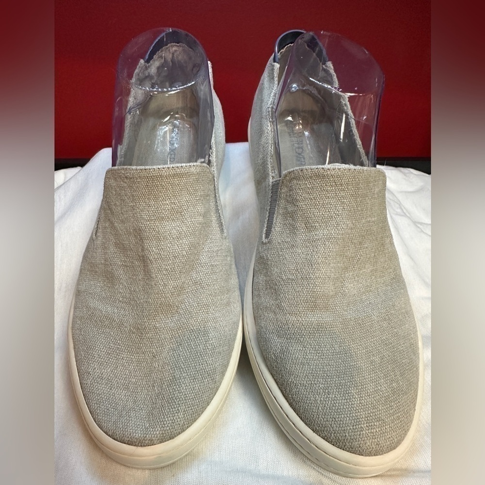 Adam Tucker Medium Gray Slip On Canvas Sneakers Women’s Size 10M